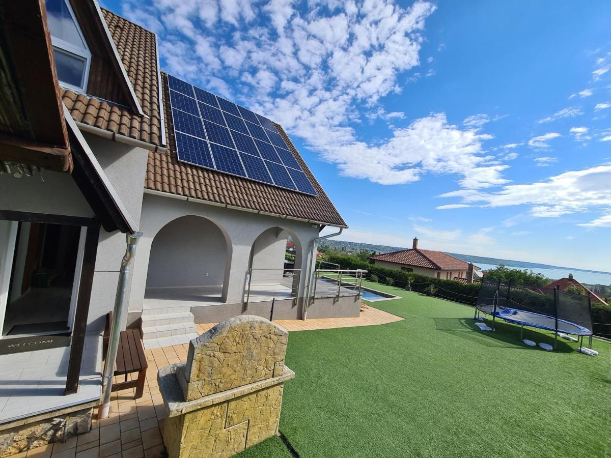 Aranyeso Apartmanhazak No.1 Balatonalmádi Buitenkant foto