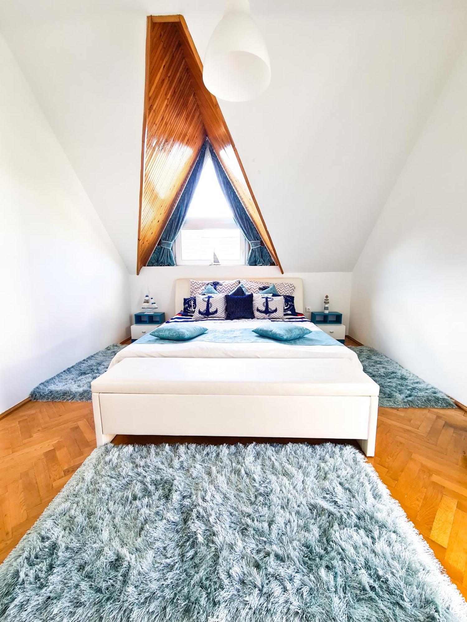 Aranyeso Apartmanhazak No.1 Balatonalmádi Buitenkant foto